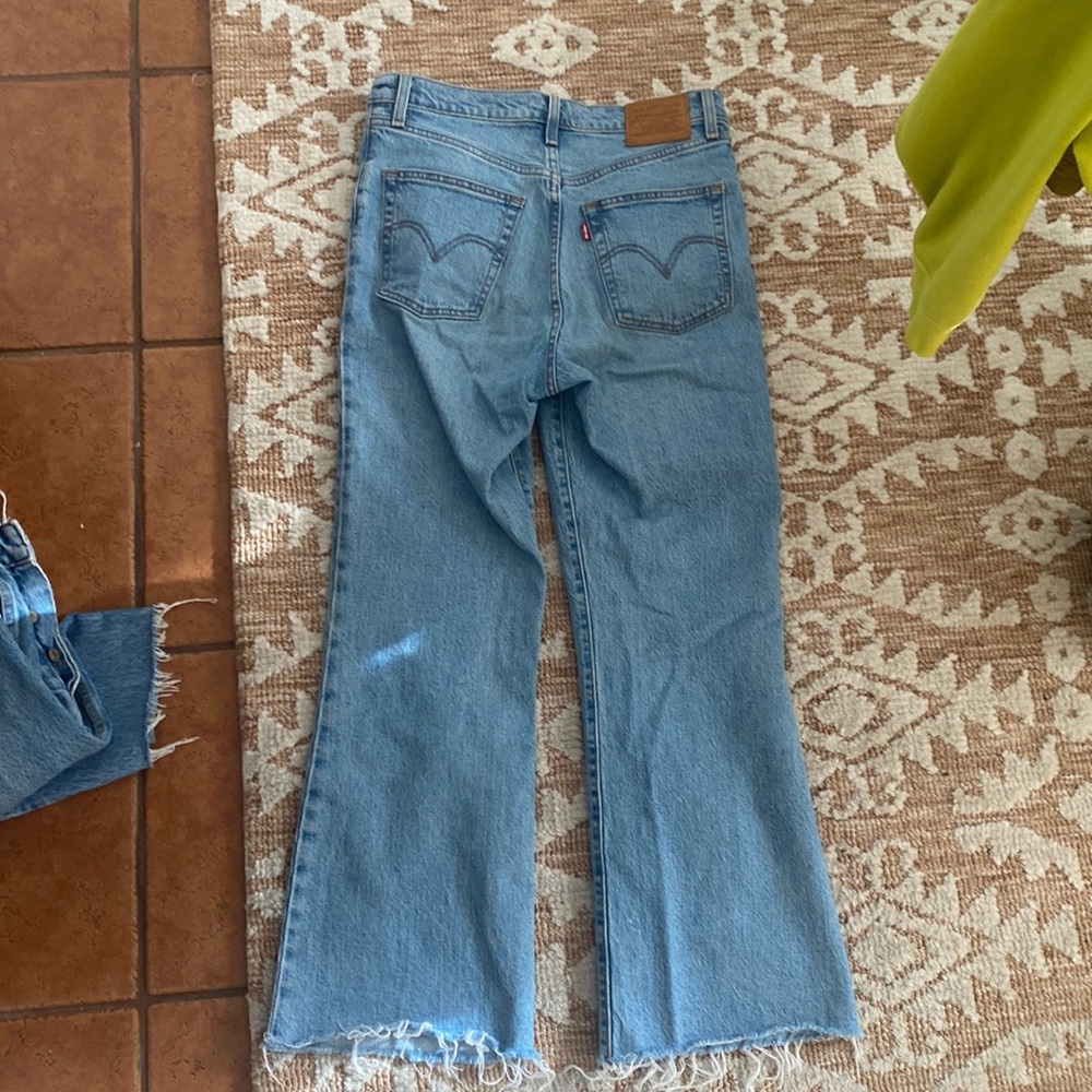 Levi Jeans - Ribcage Crop Flare